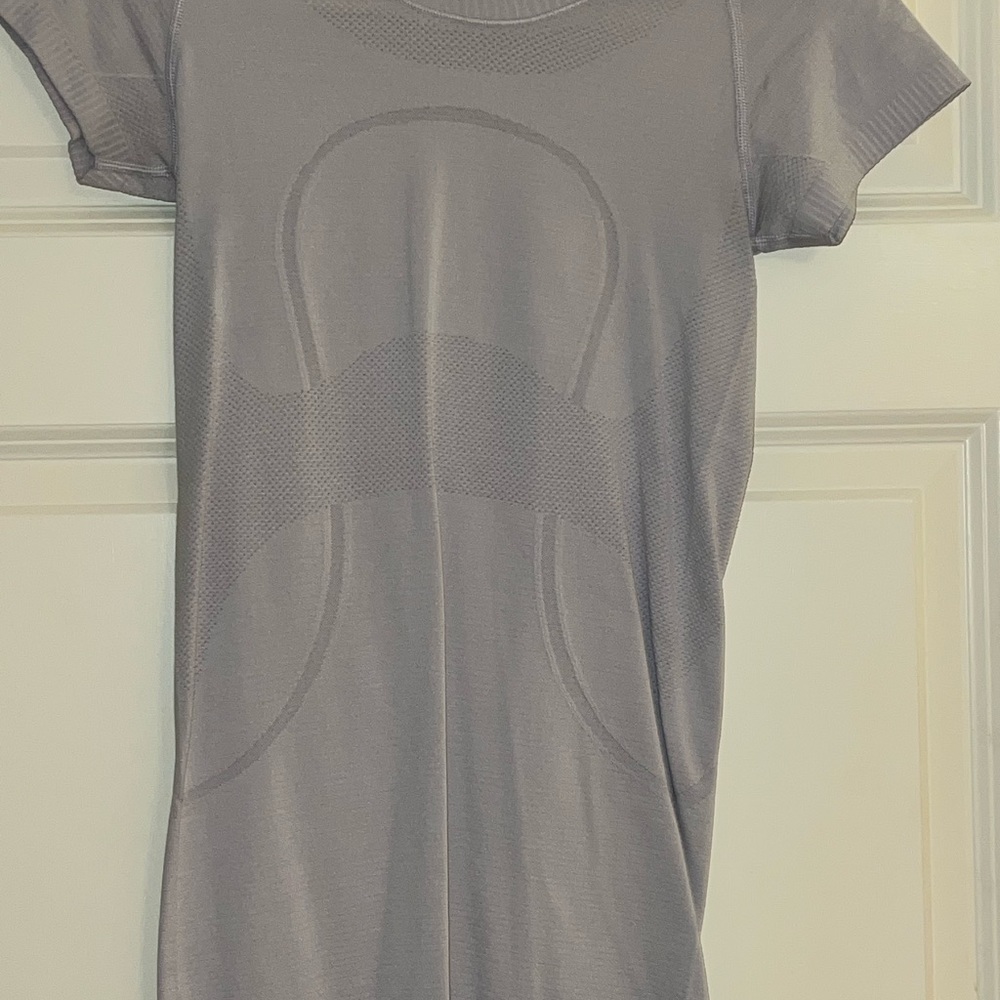 Lululemon shirt